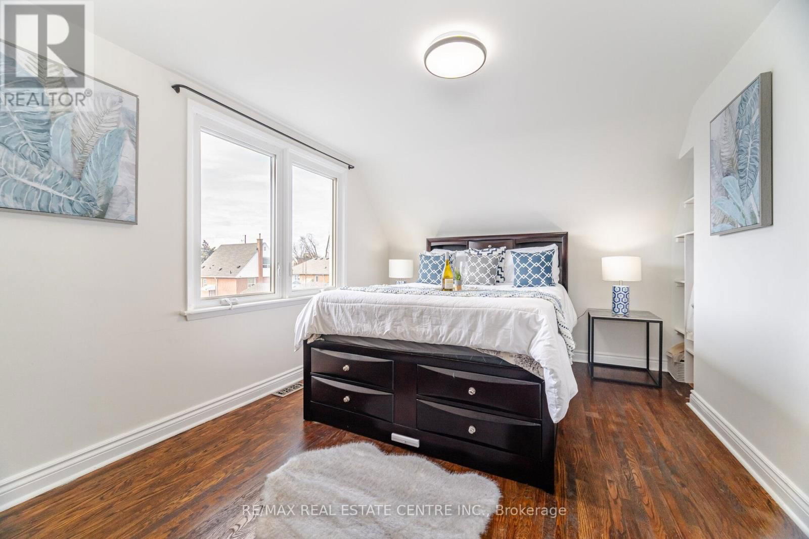 32 EAST 44TH STREET Image 17