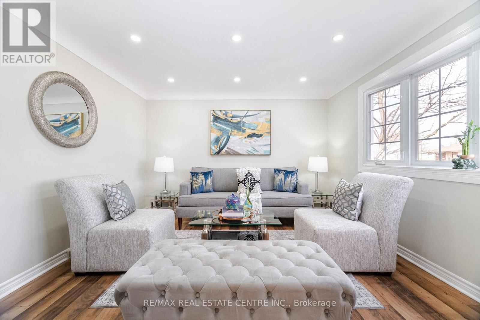 32 EAST 44TH STREET Image 2