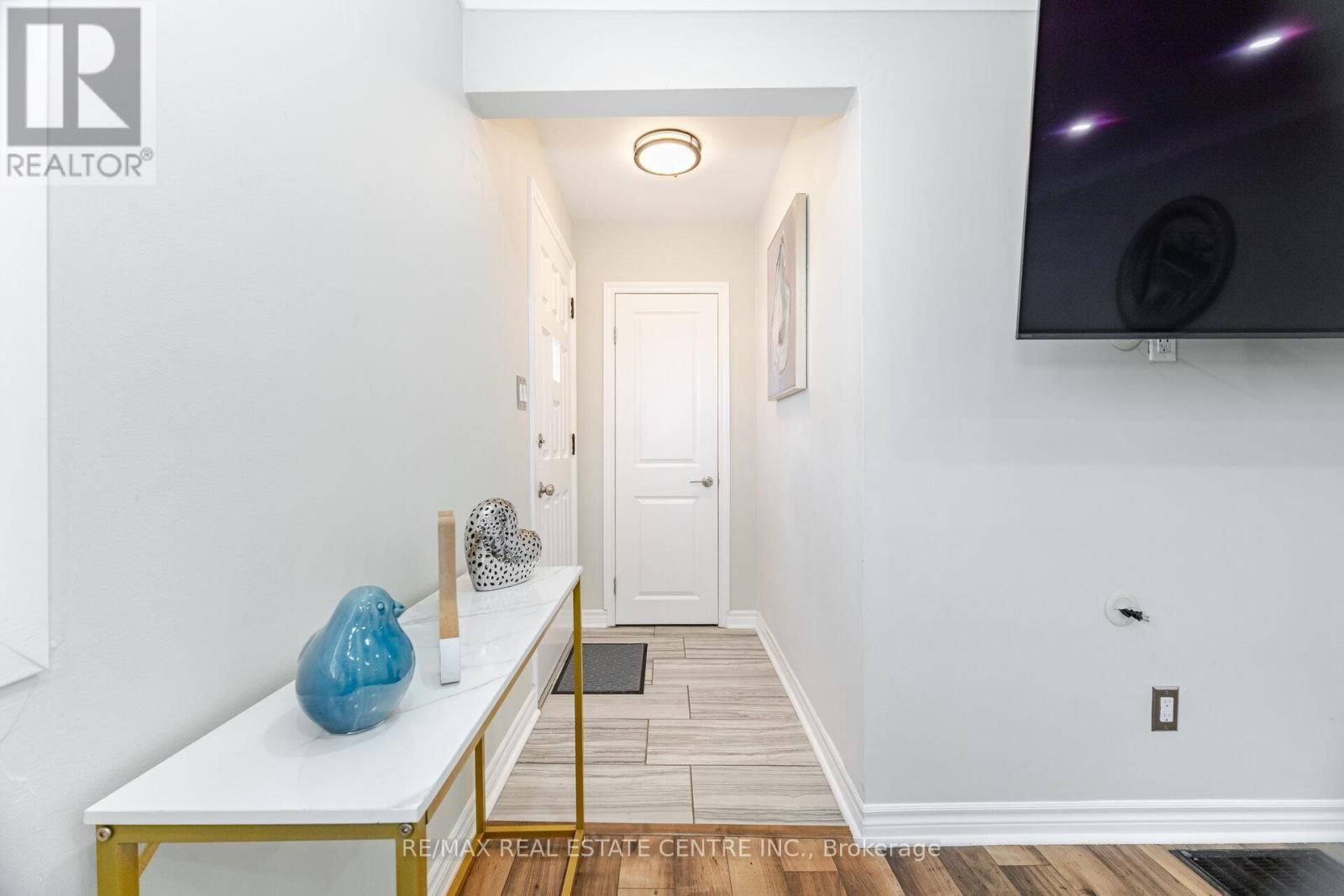 32 EAST 44TH STREET Image 5