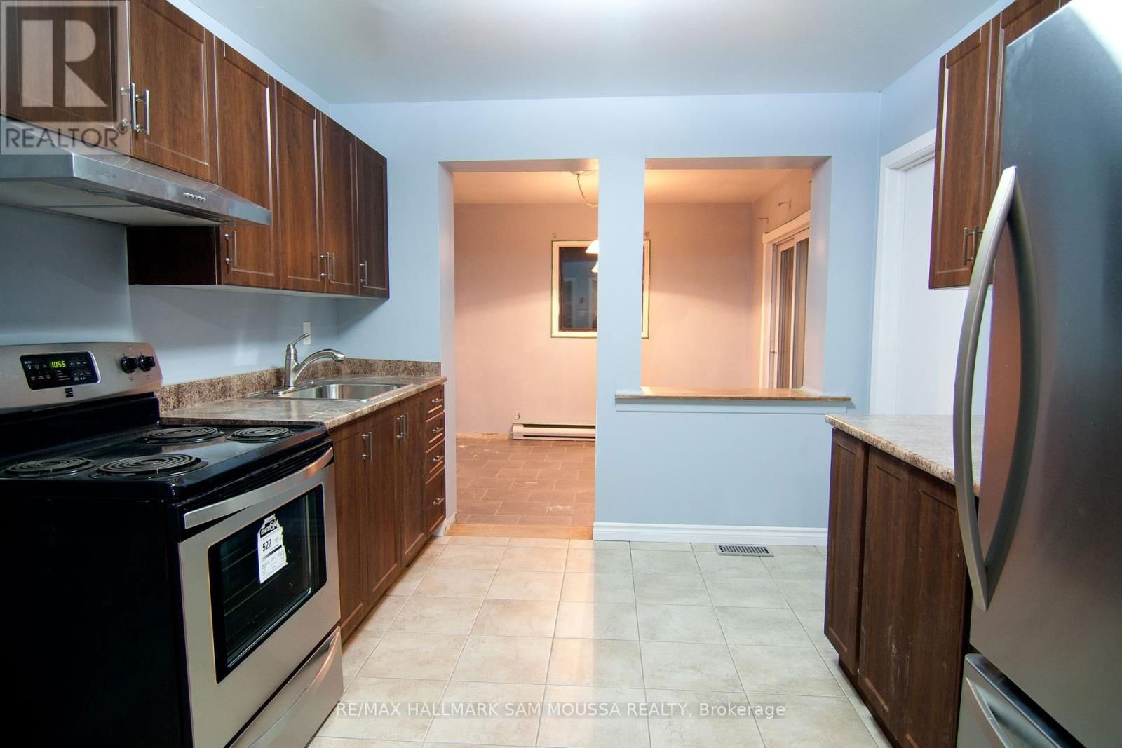 422 QUEEN MARY STREET Image 14