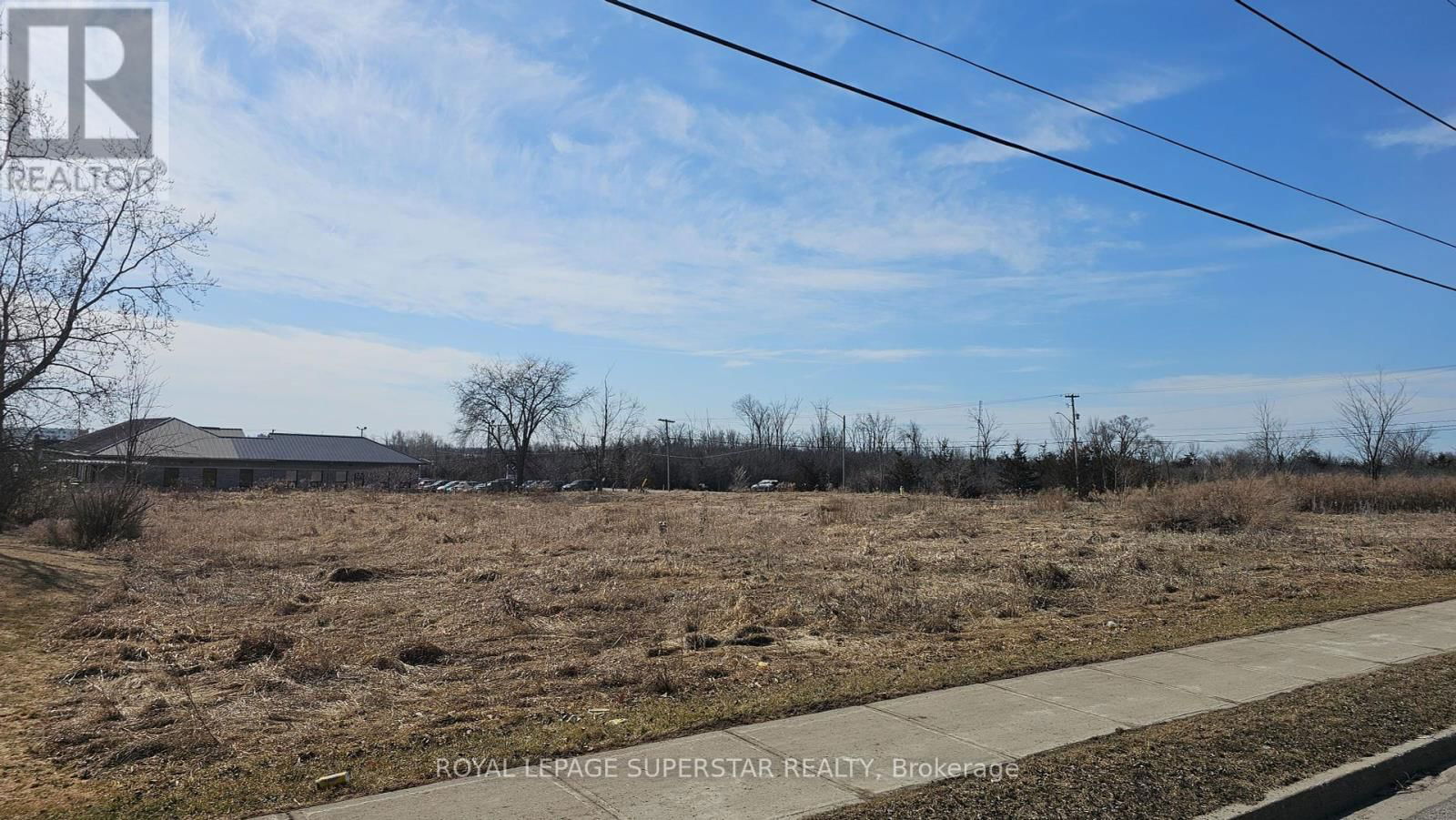 900 SIDNEY STREET NORTH Image 17