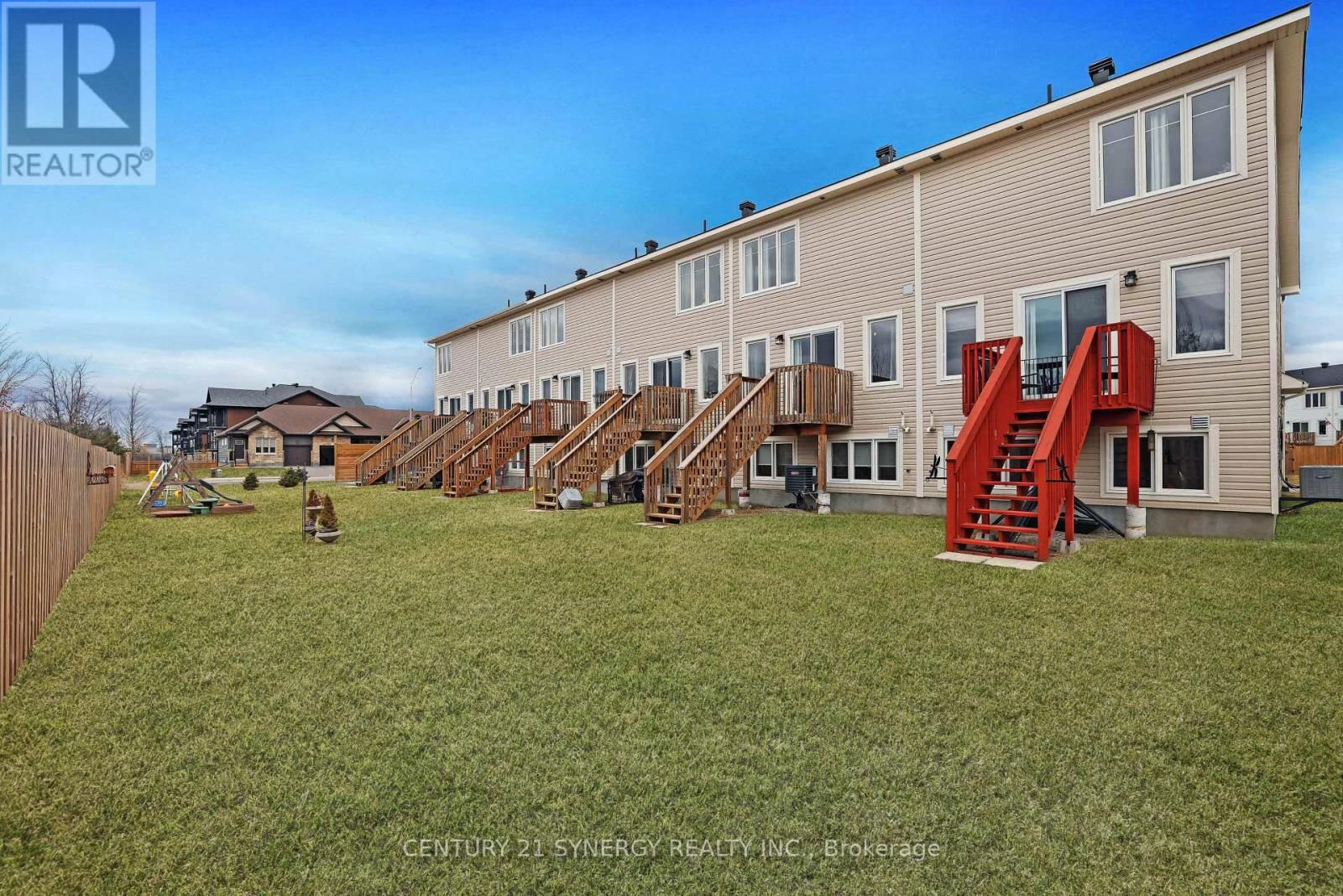 10 STAPLES BOULEVARD Image 43