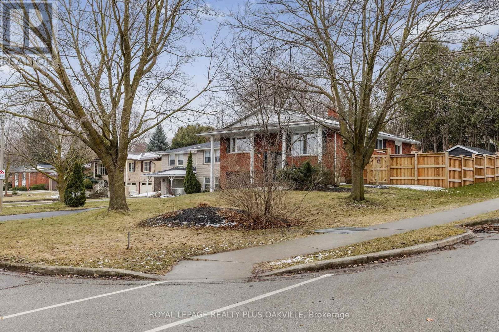 4 RONALD ROAD Image 2