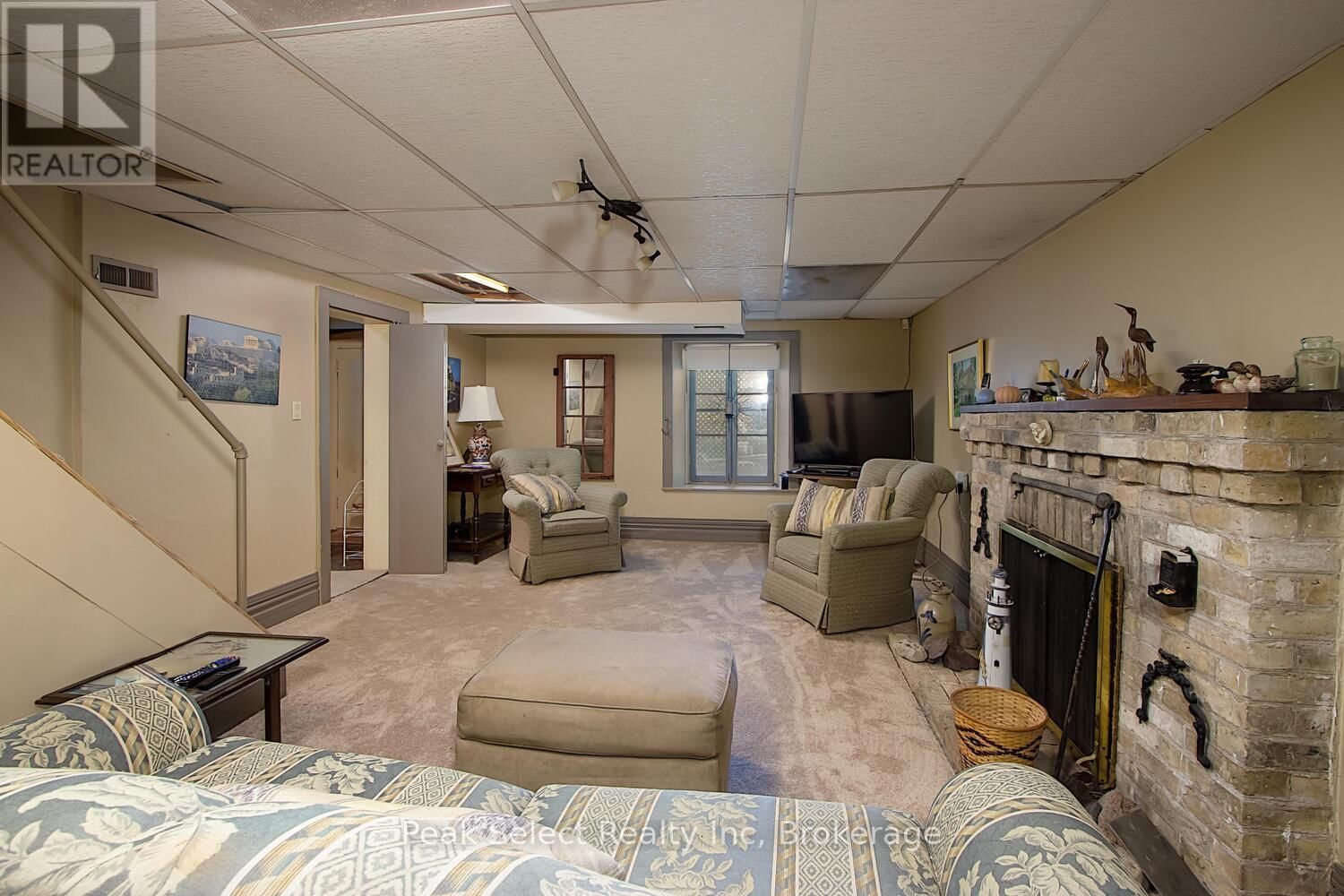 1511 GAINSBOROUGH ROAD Image 20