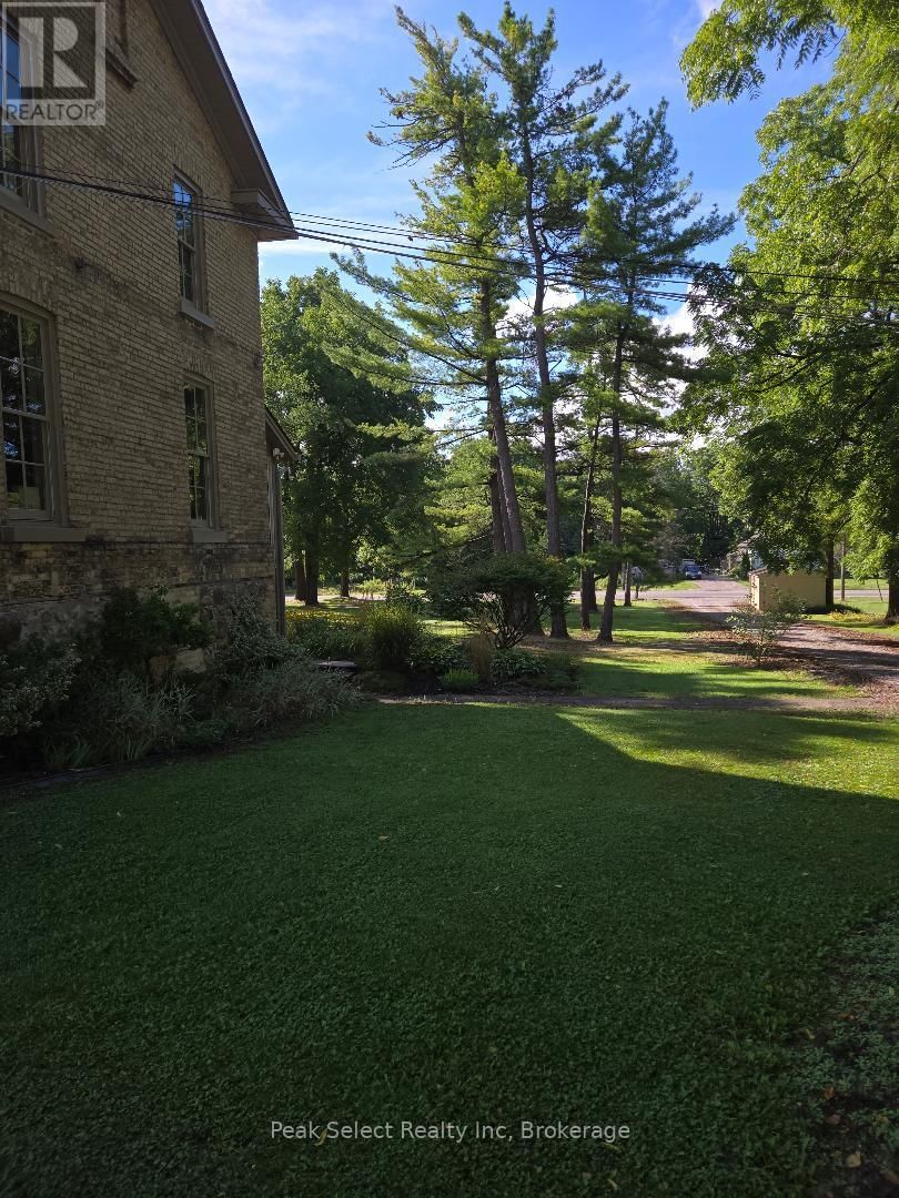 1511 GAINSBOROUGH ROAD Image 7