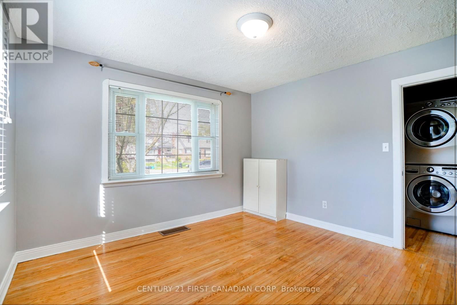 139 BRITANNIA AVENUE Image 13