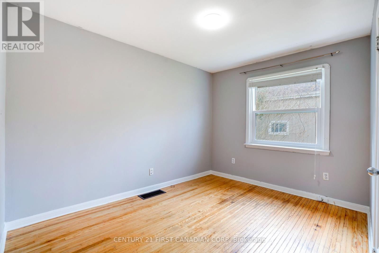 139 BRITANNIA AVENUE Image 14