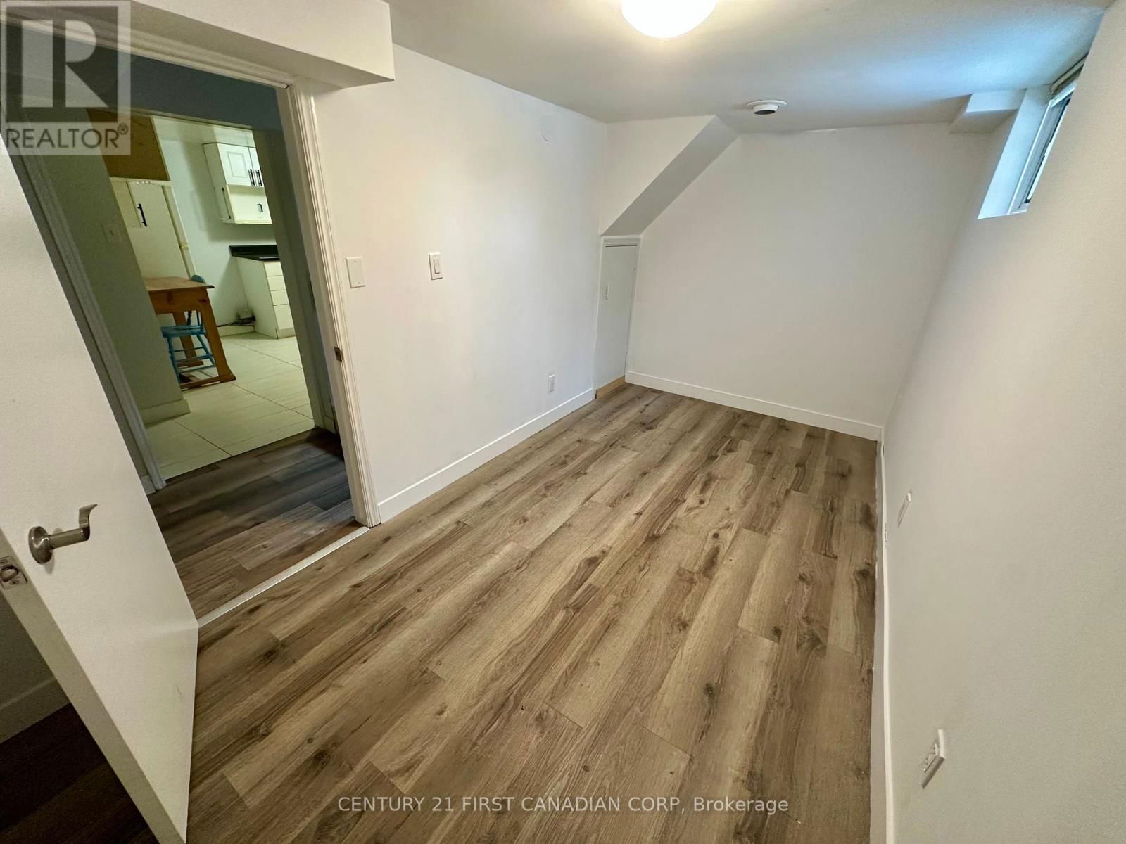 139 BRITANNIA AVENUE Image 22