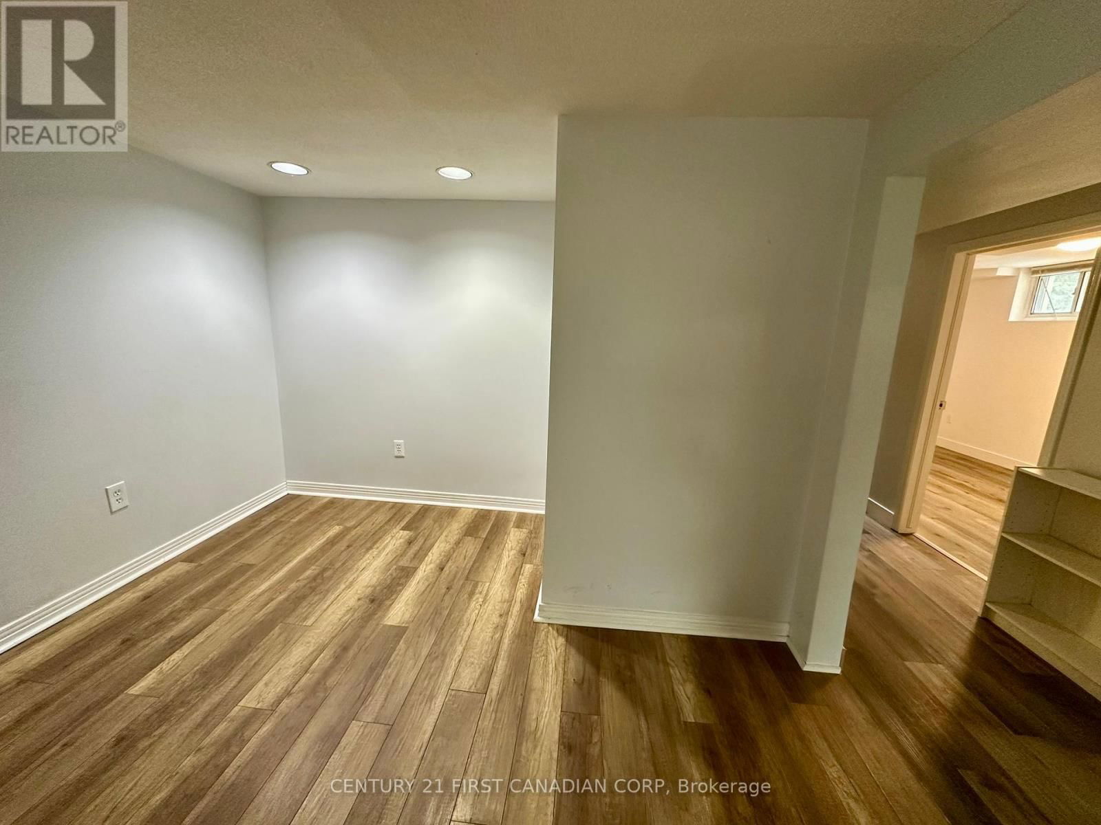 139 BRITANNIA AVENUE Image 25