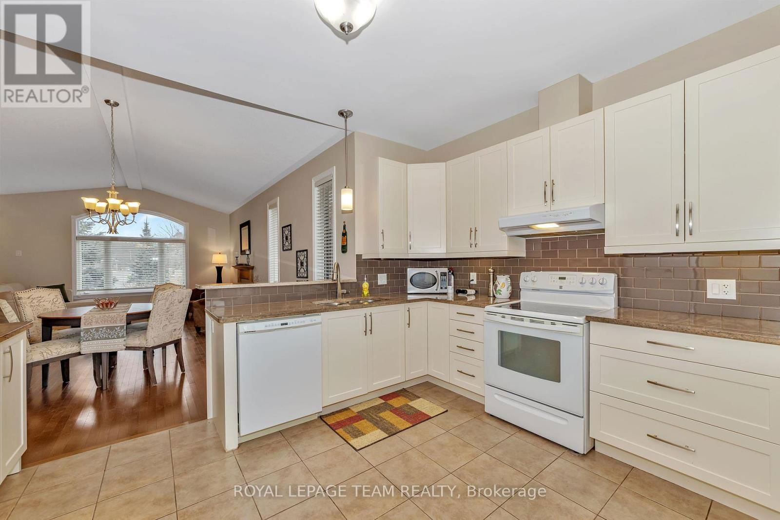 24 MAGNOLIA WAY Image 18