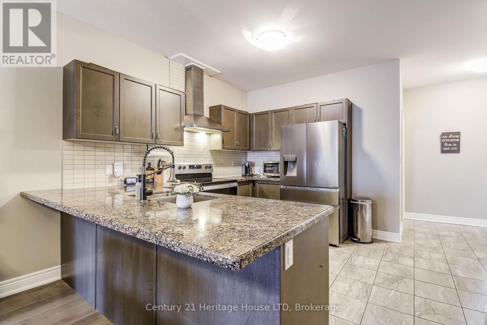 1021 MEADOWOOD STREET Image 10