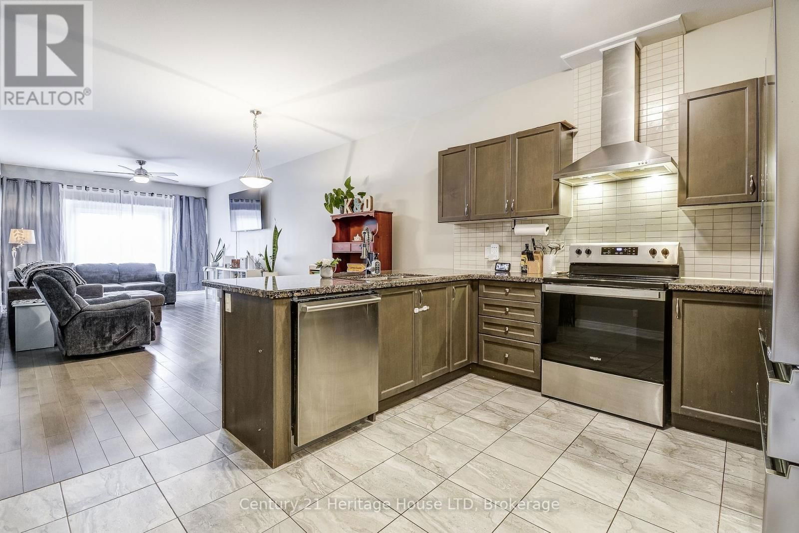 1021 MEADOWOOD STREET Image 11