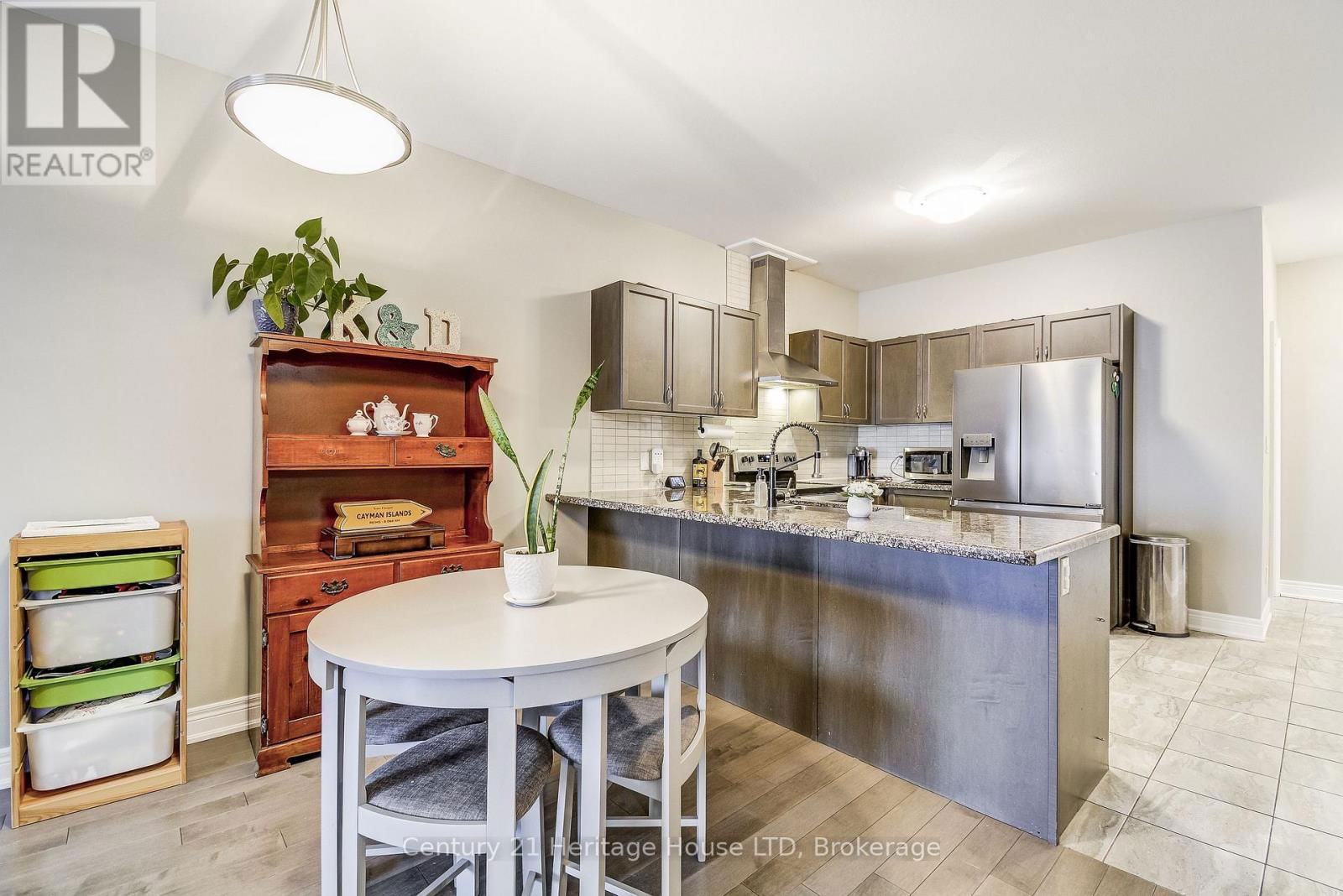 1021 MEADOWOOD STREET Image 12