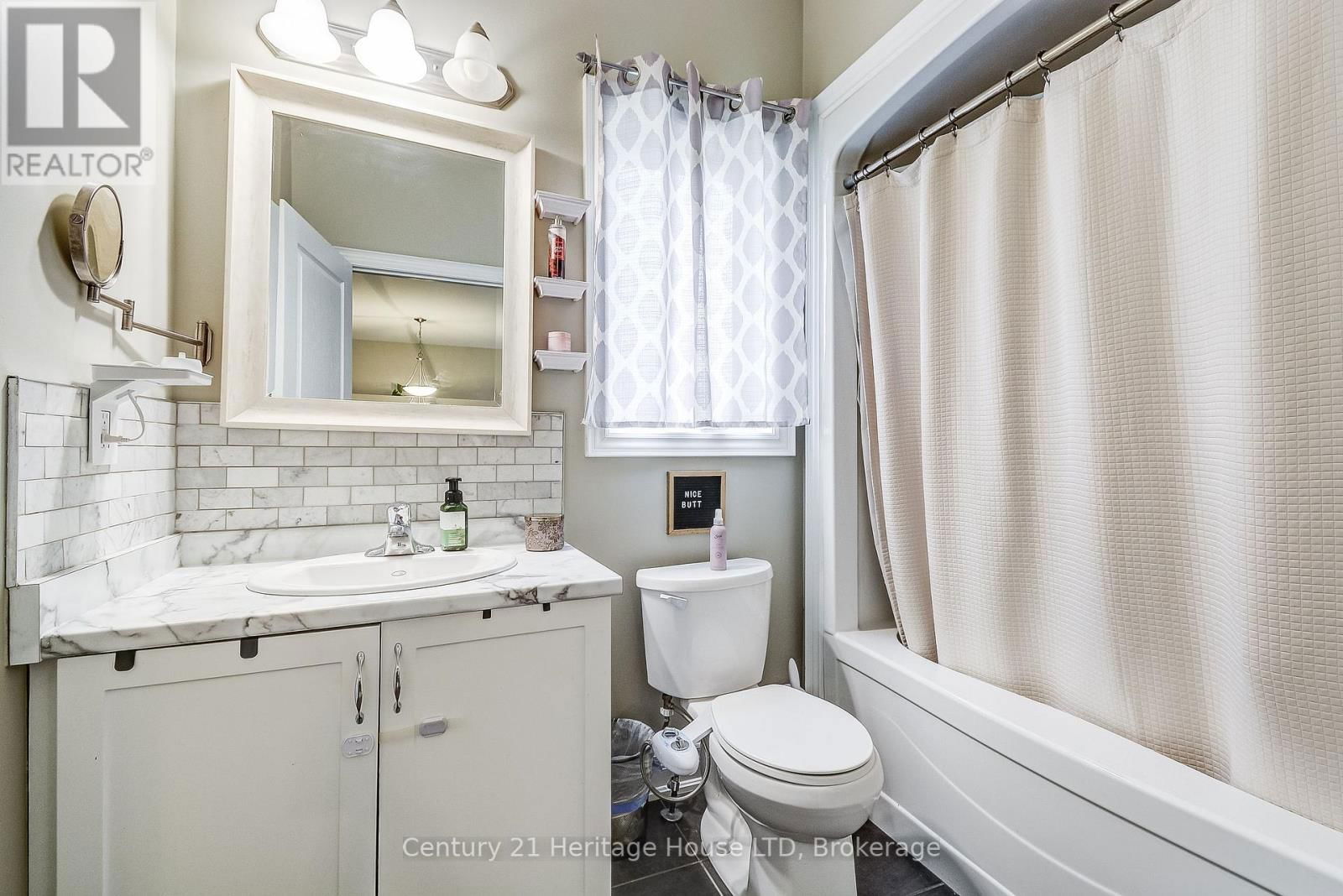 1021 MEADOWOOD STREET Image 16