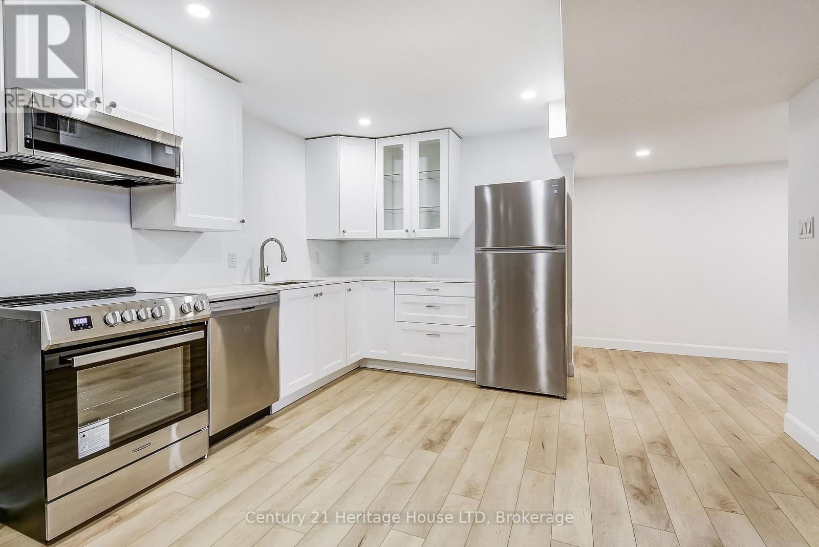 1021 MEADOWOOD STREET Image 25
