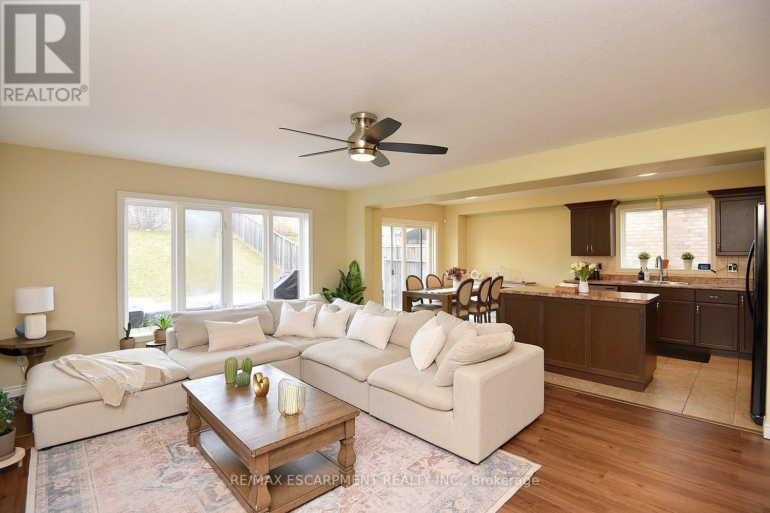 47 PLUM TREE LANE Image 11