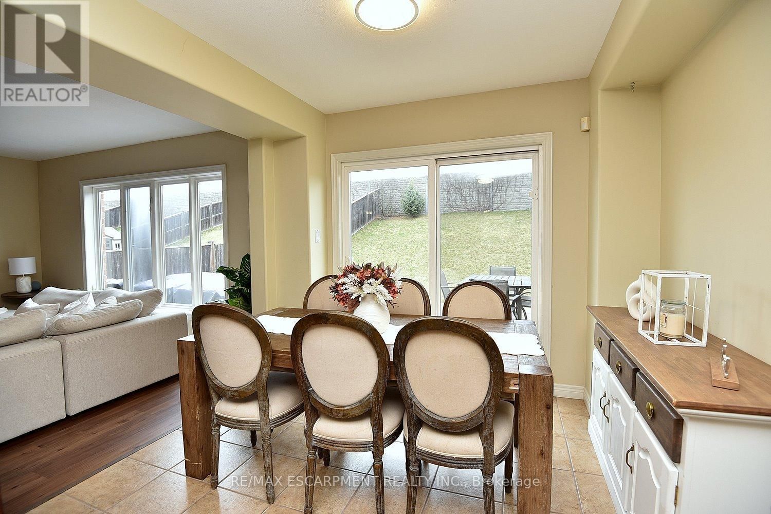 47 PLUM TREE LANE Image 14
