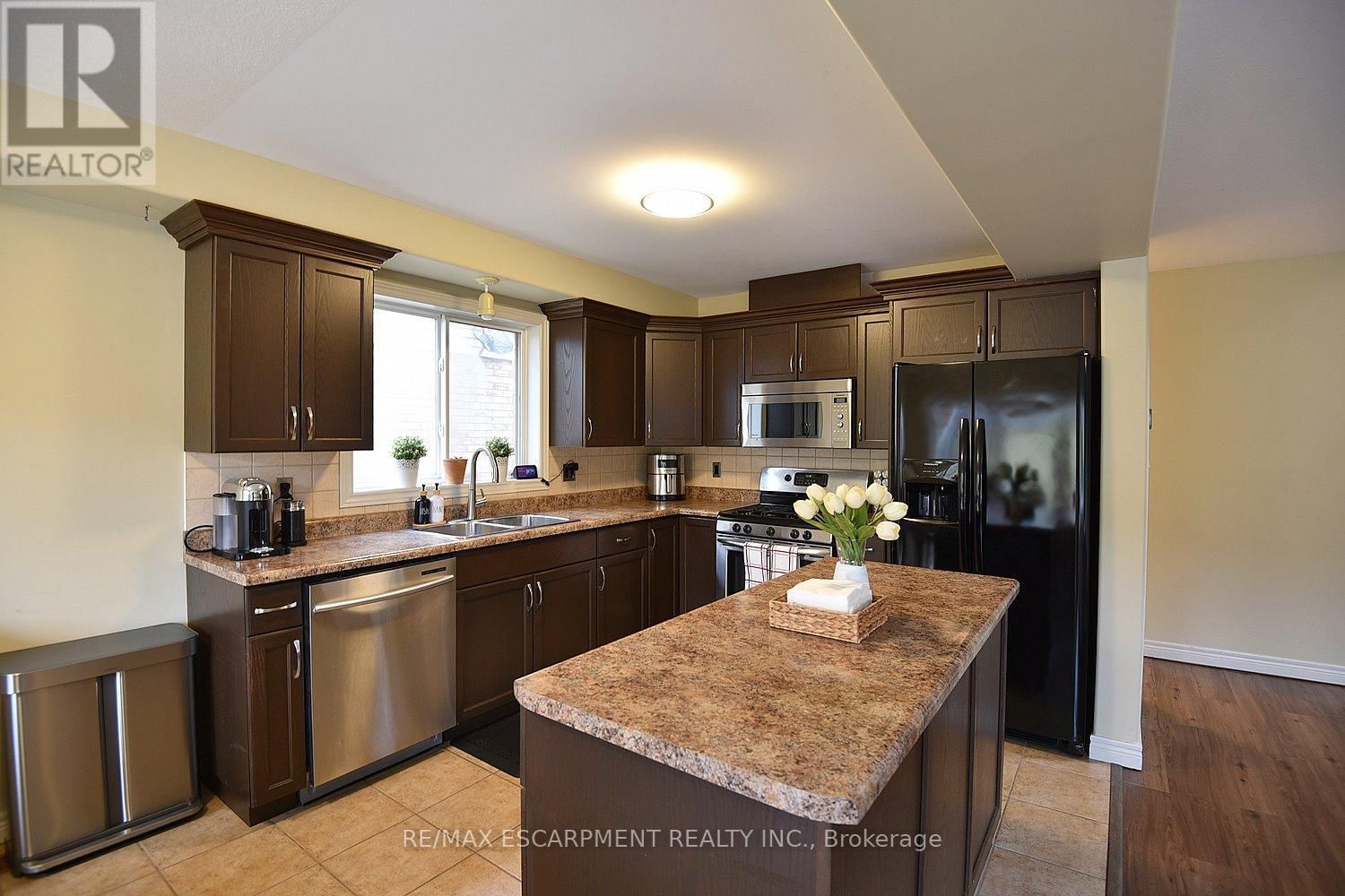 47 PLUM TREE LANE Image 17