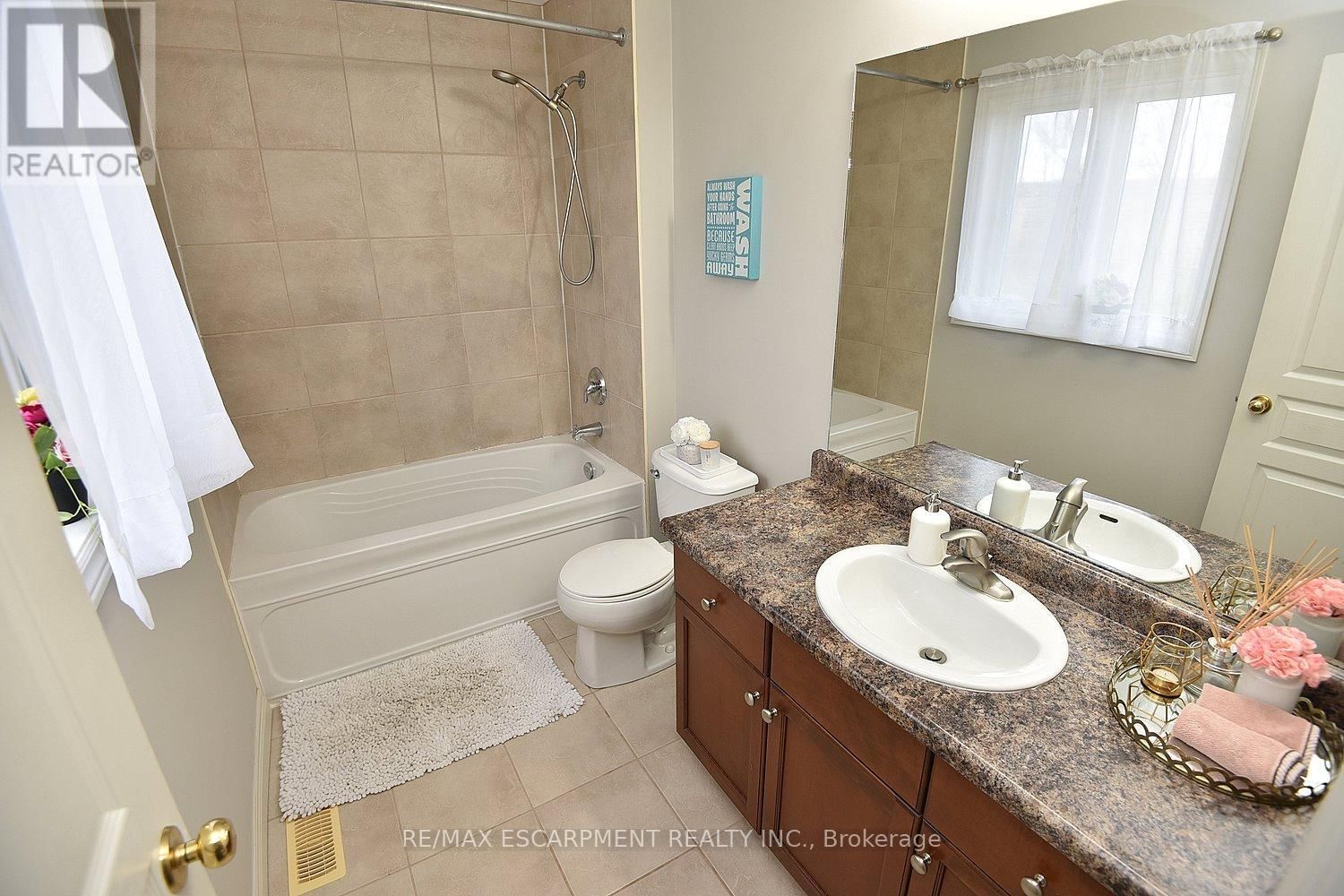 47 PLUM TREE LANE Image 31