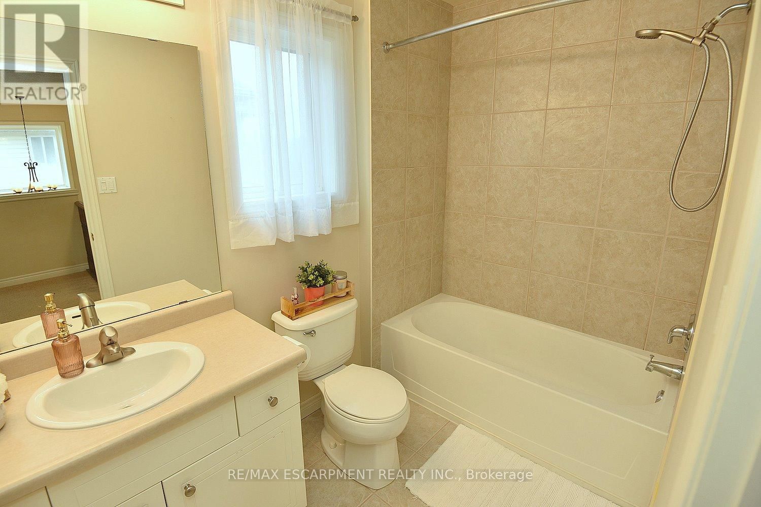 47 PLUM TREE LANE Image 34