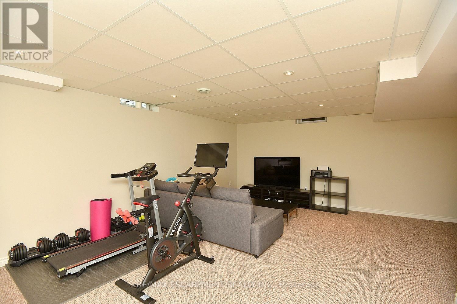 47 PLUM TREE LANE Image 36