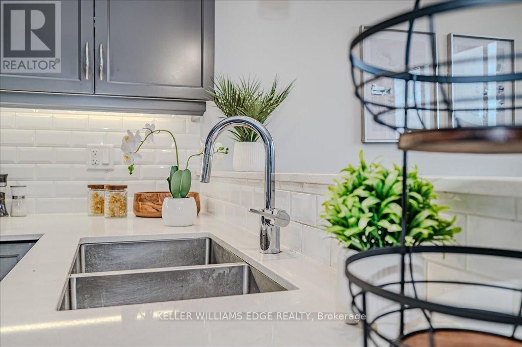 4077 THOMAS STREET Image 18