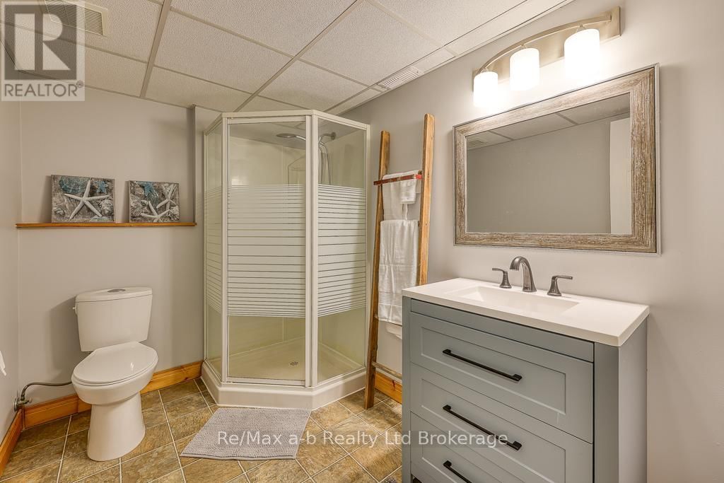 151 BRUCE STREET Image 13