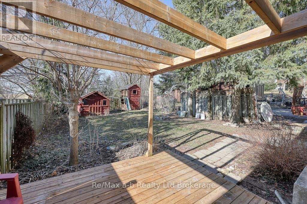 151 BRUCE STREET Image 19