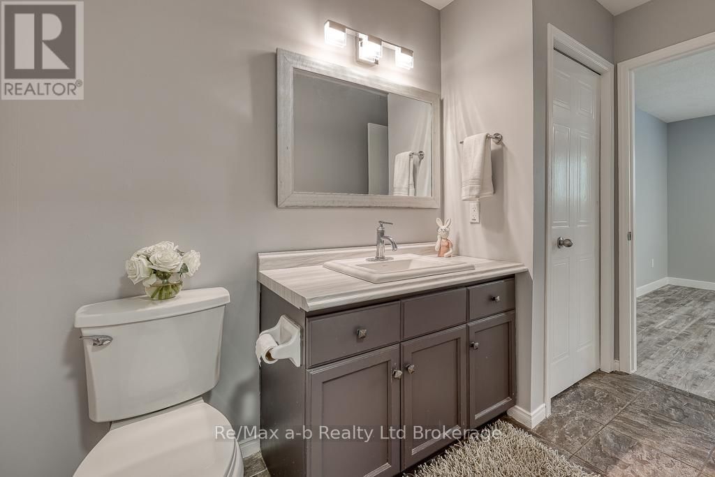151 BRUCE STREET Image 9