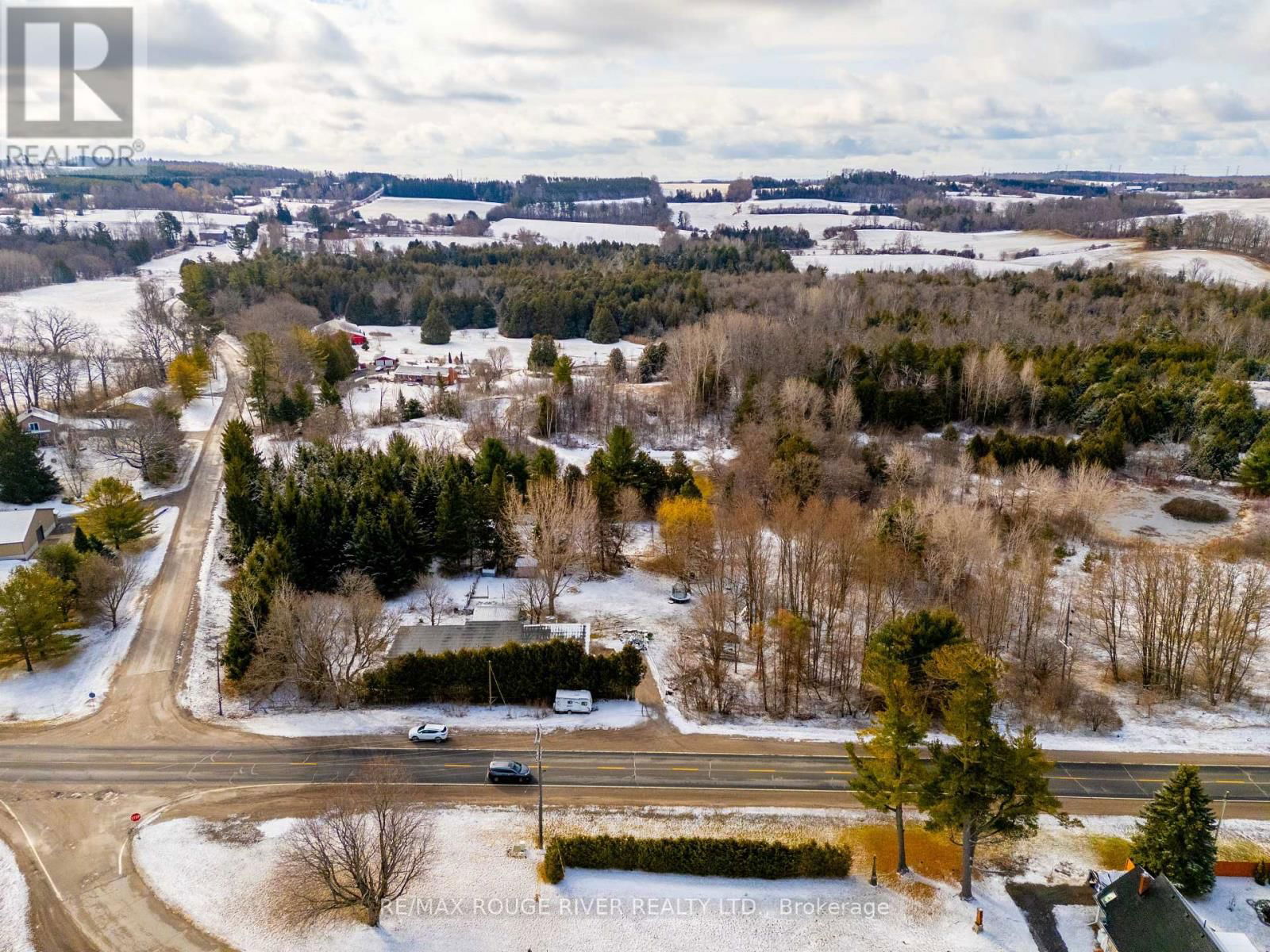 7523 OAK RIDGES DRIVE Image 32
