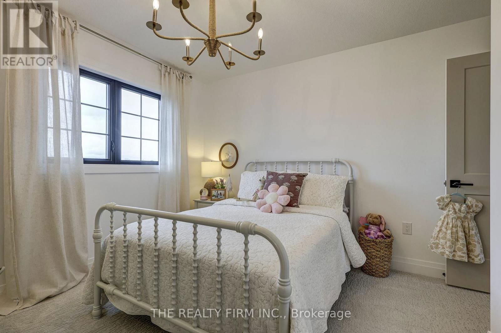 78 OPTIMIST DRIVE Image 44