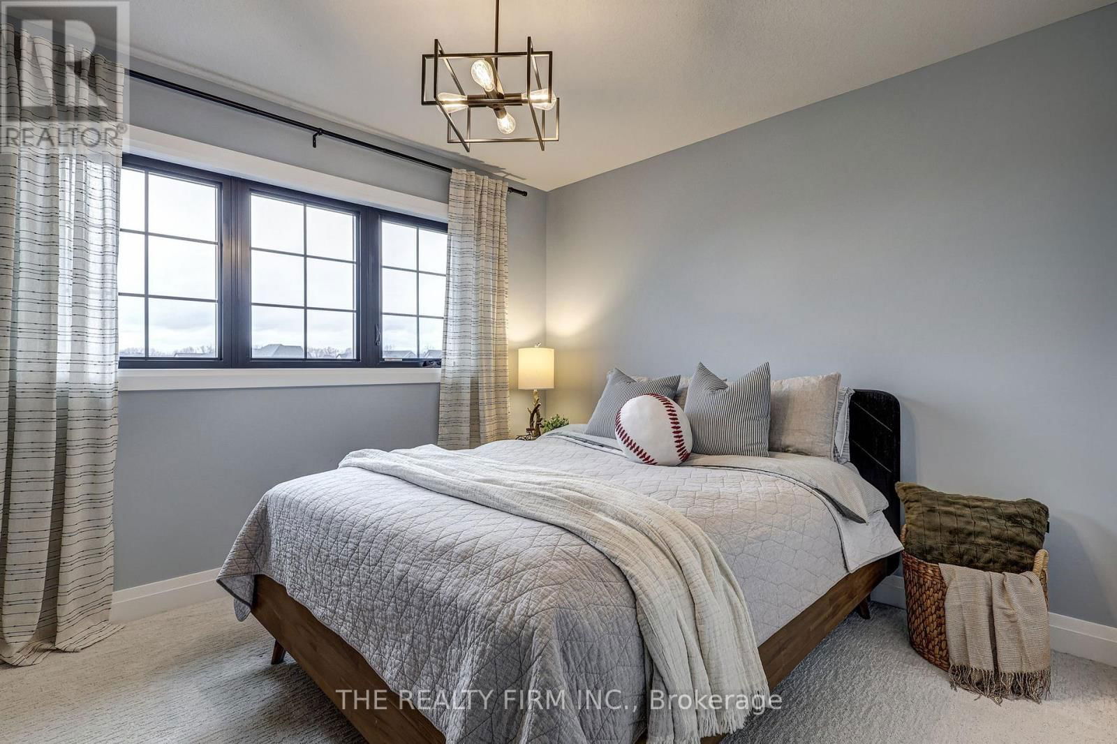 78 OPTIMIST DRIVE Image 45