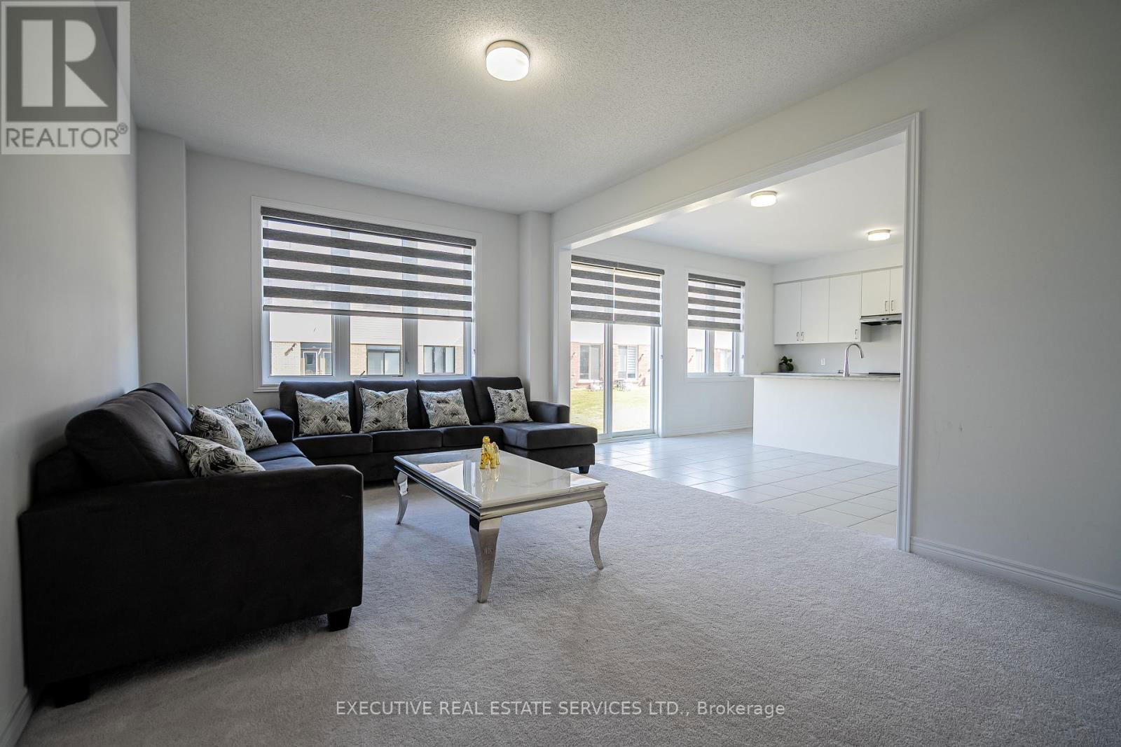 283 REA DRIVE NORTH Image 16