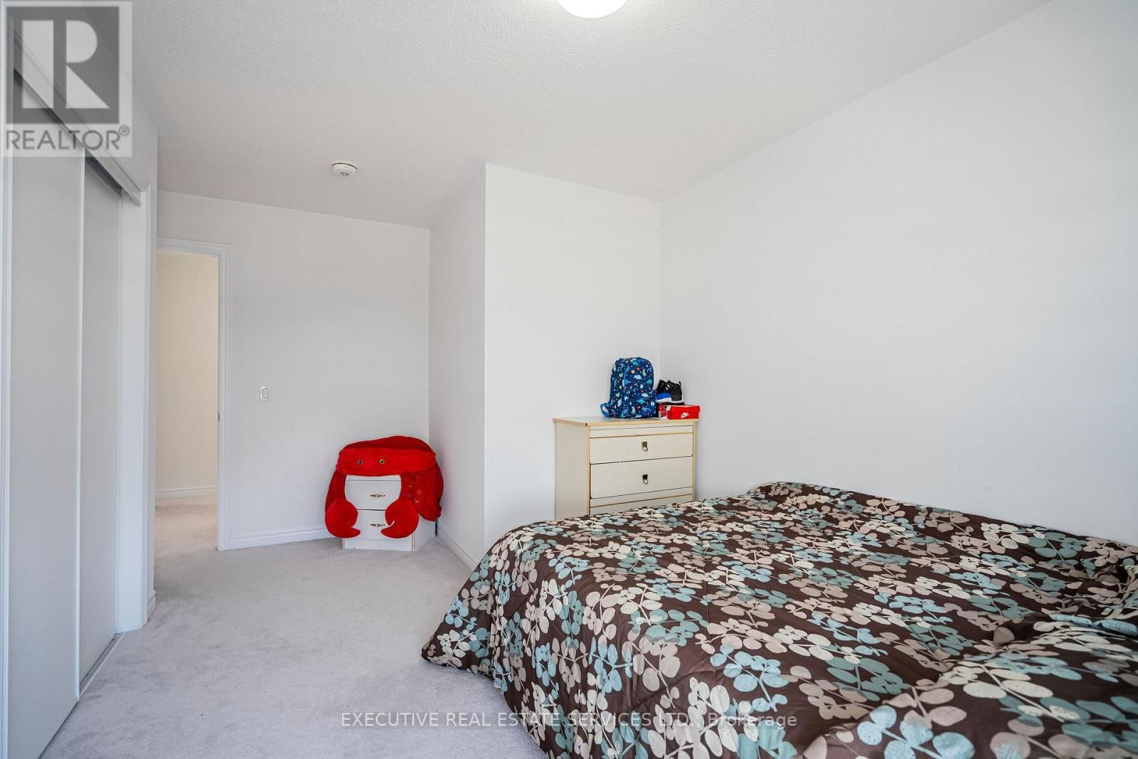 283 REA DRIVE NORTH Image 20