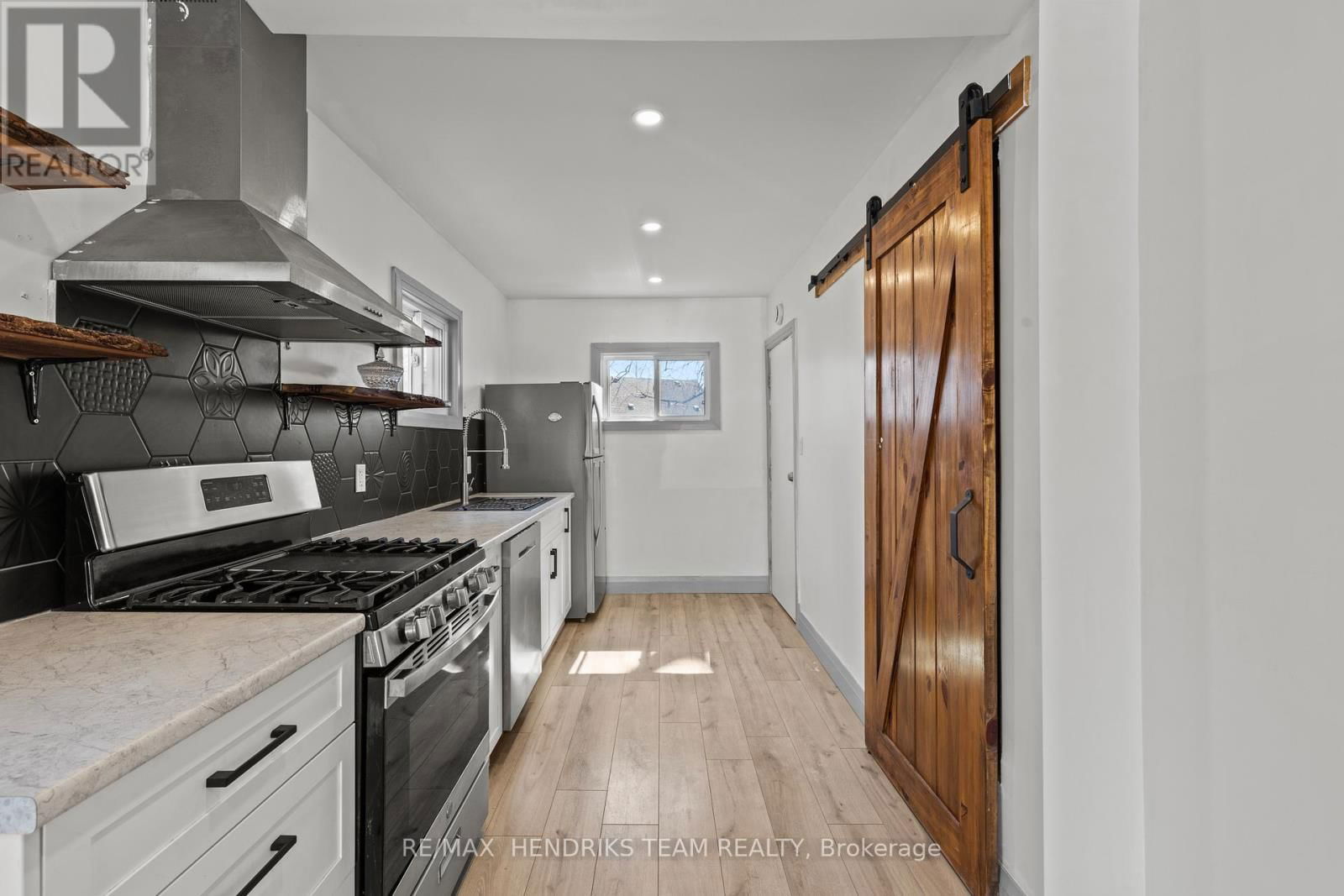 14 ELMWOOD AVENUE Image 25