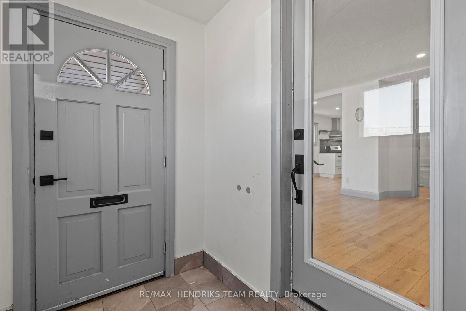 14 ELMWOOD AVENUE Image 8