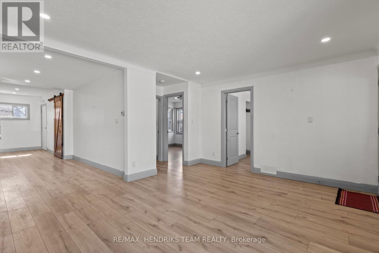 14 ELMWOOD AVENUE Image 9