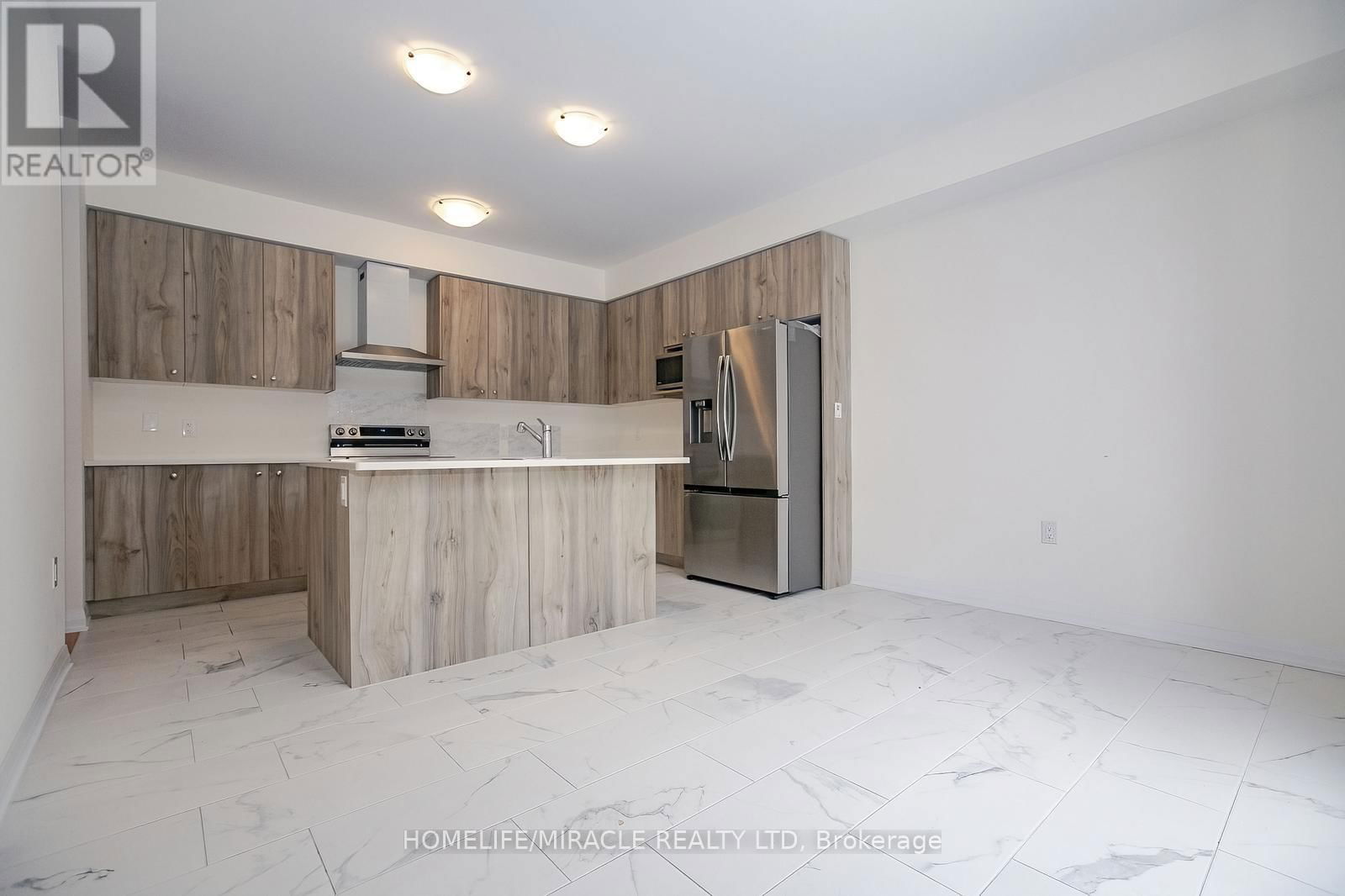 113 RAFTIS STREET Image 17