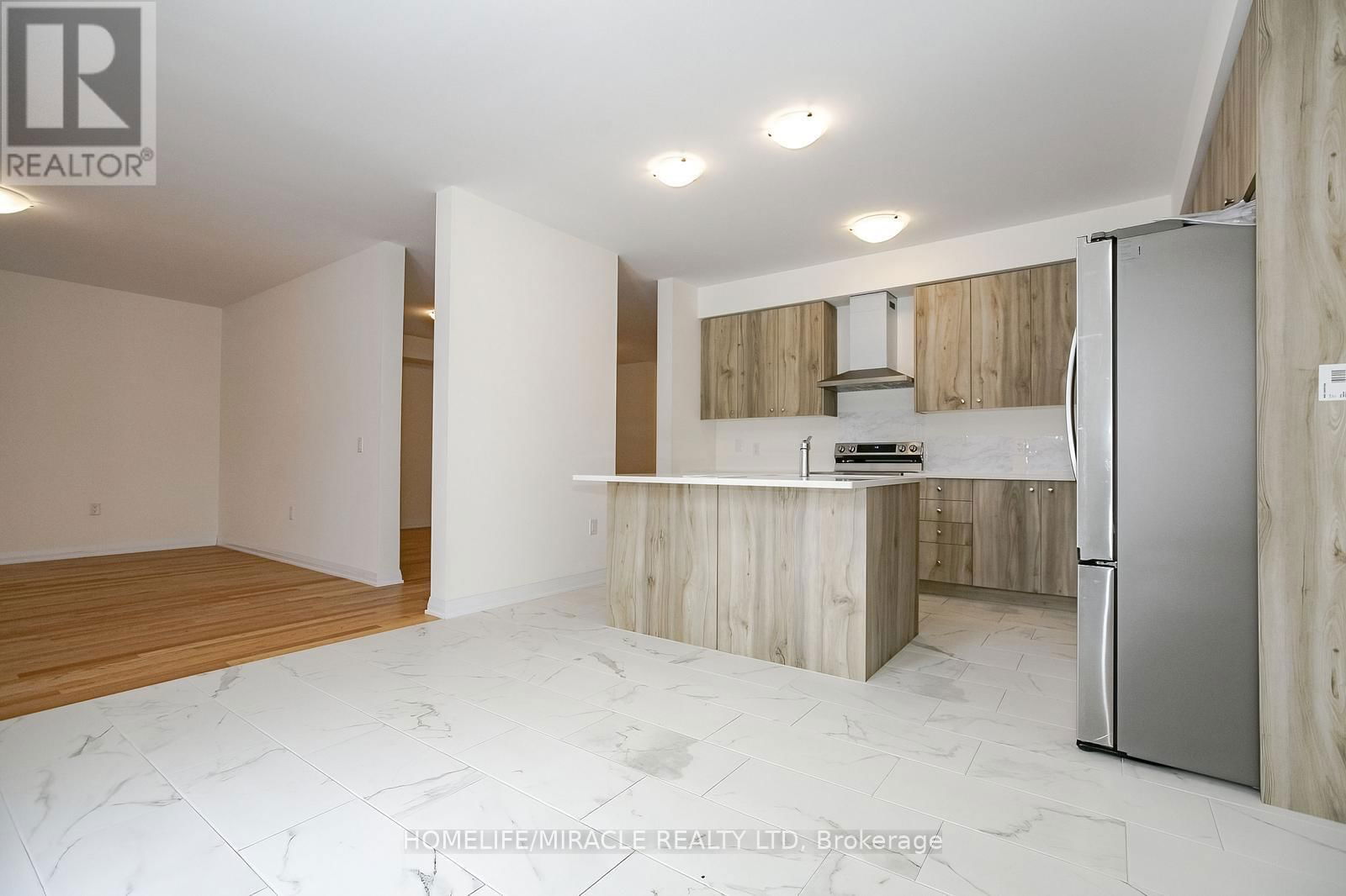 113 RAFTIS STREET Image 18