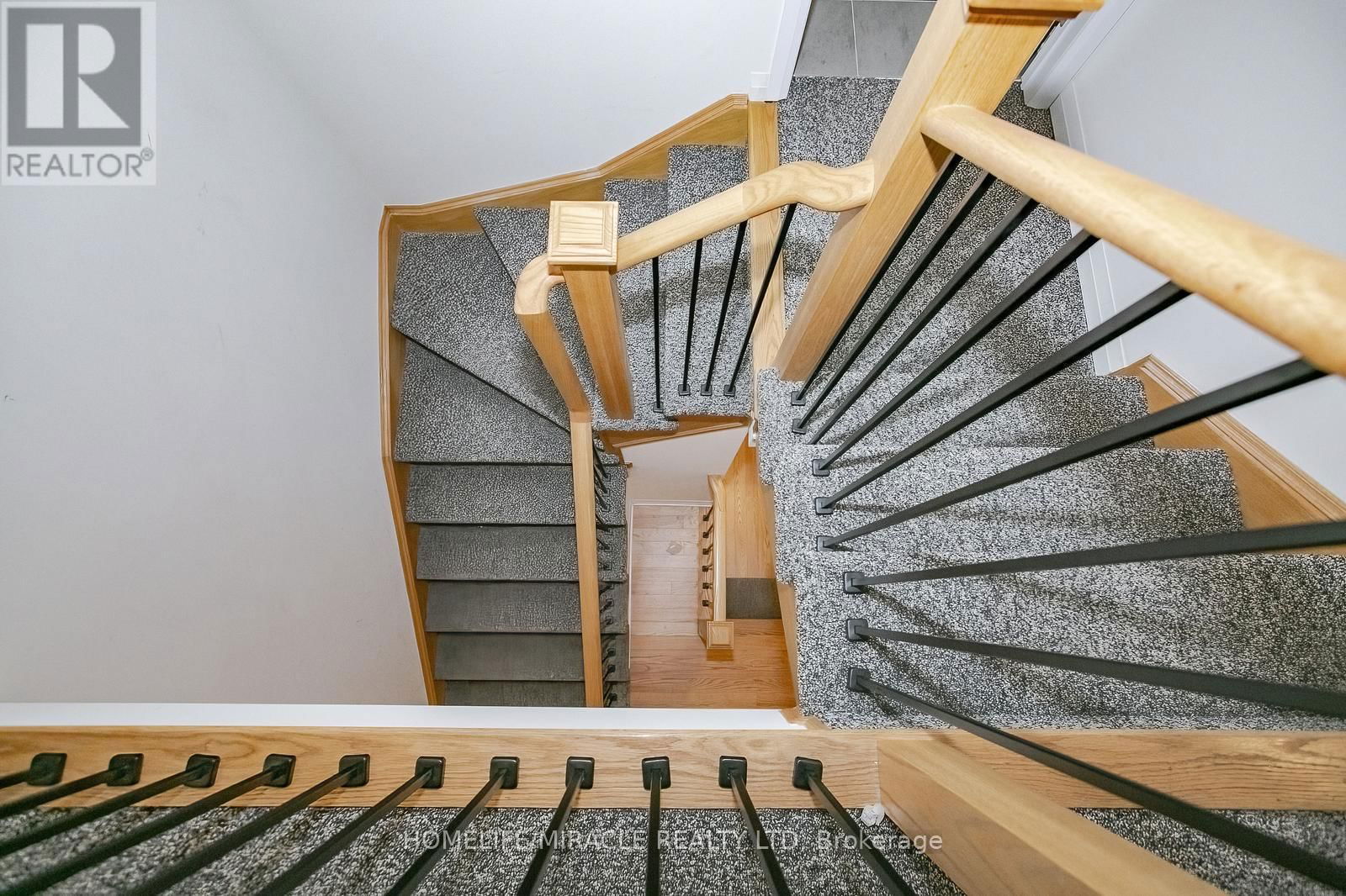 113 RAFTIS STREET Image 22