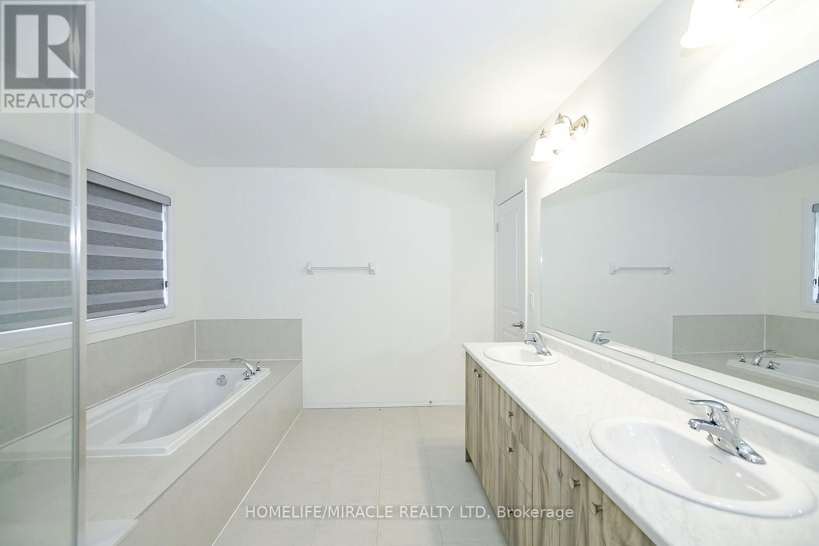 113 RAFTIS STREET Image 31