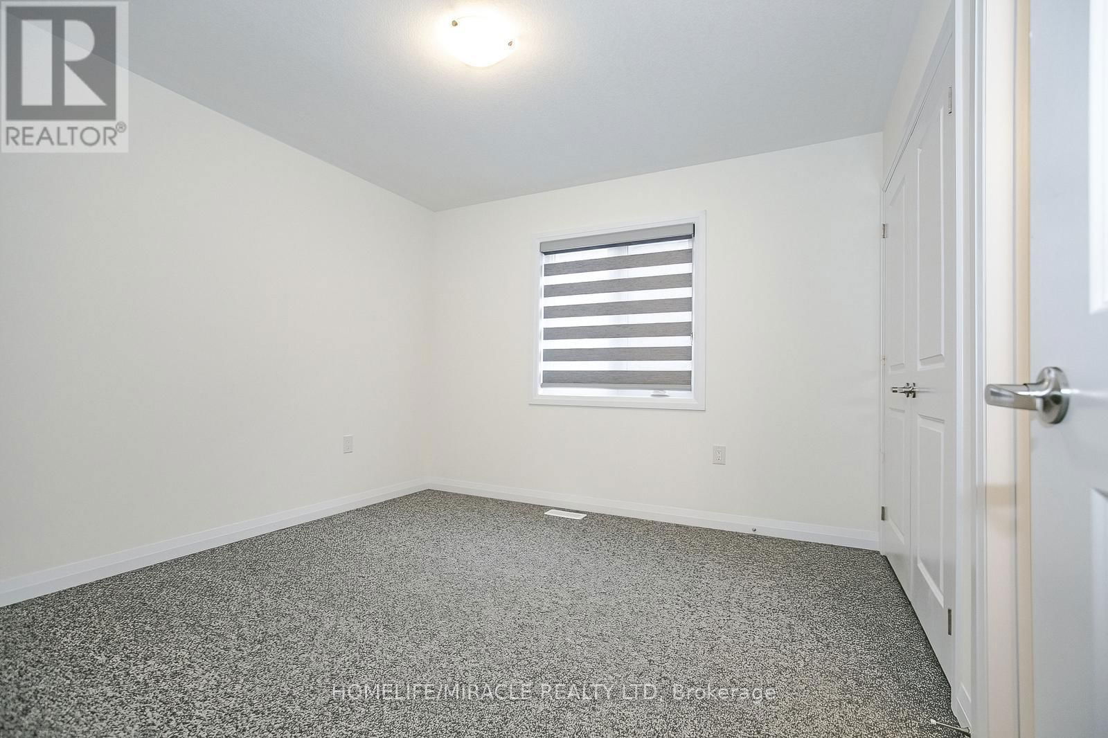 113 RAFTIS STREET Image 33