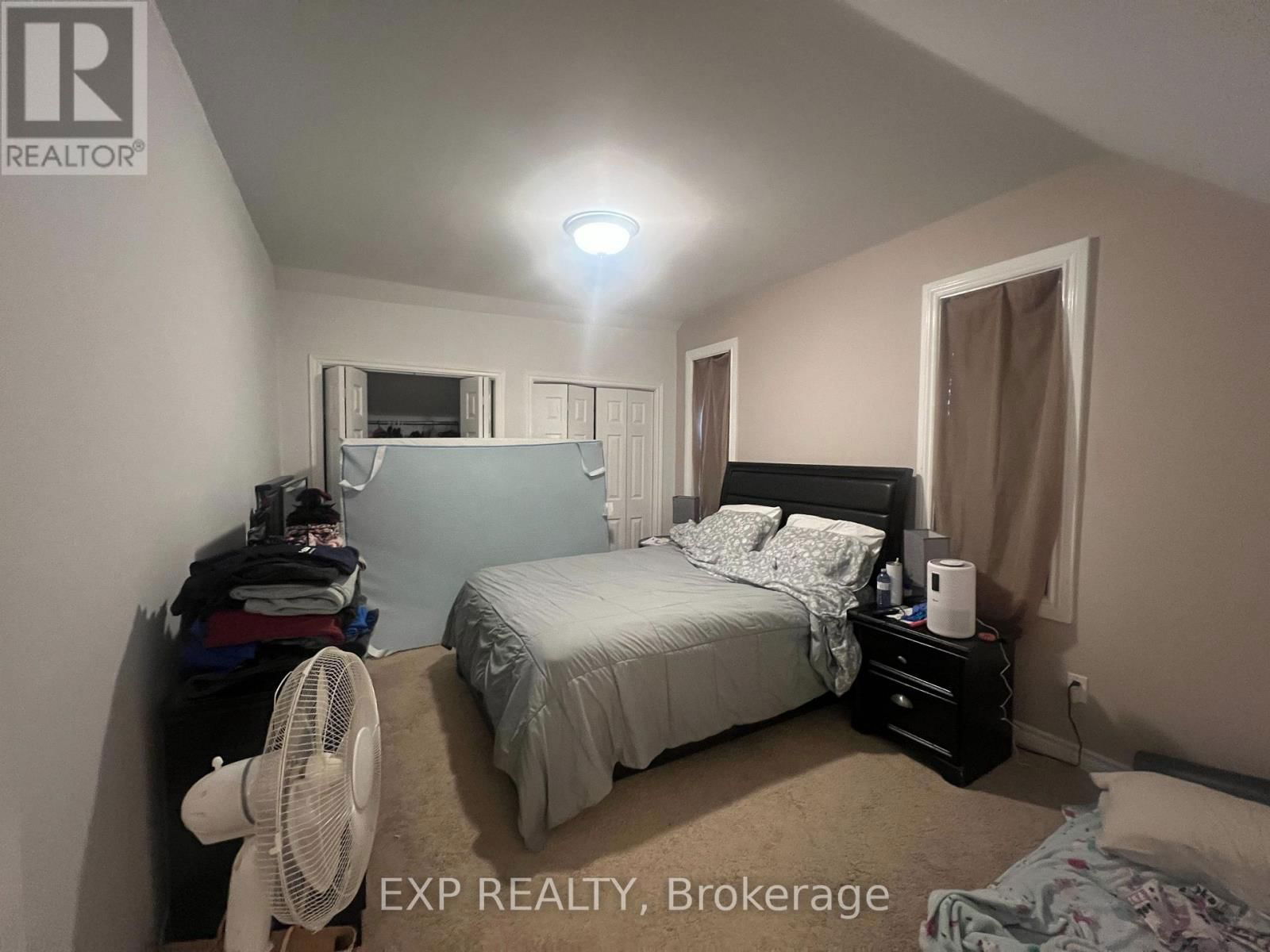 217 VICTORIA STREET Image 13