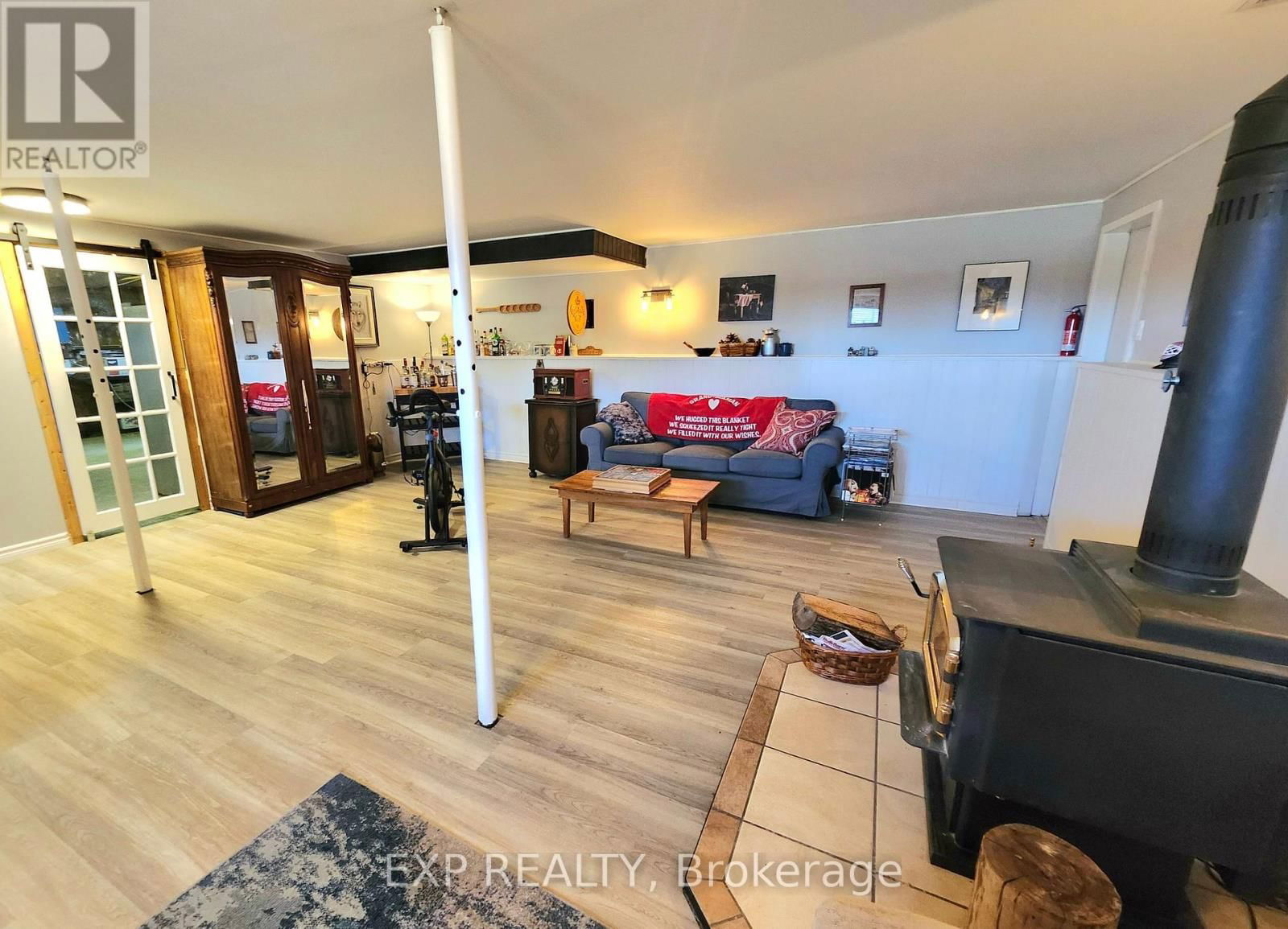 4020 GLEN SMAIL ROAD Image 29