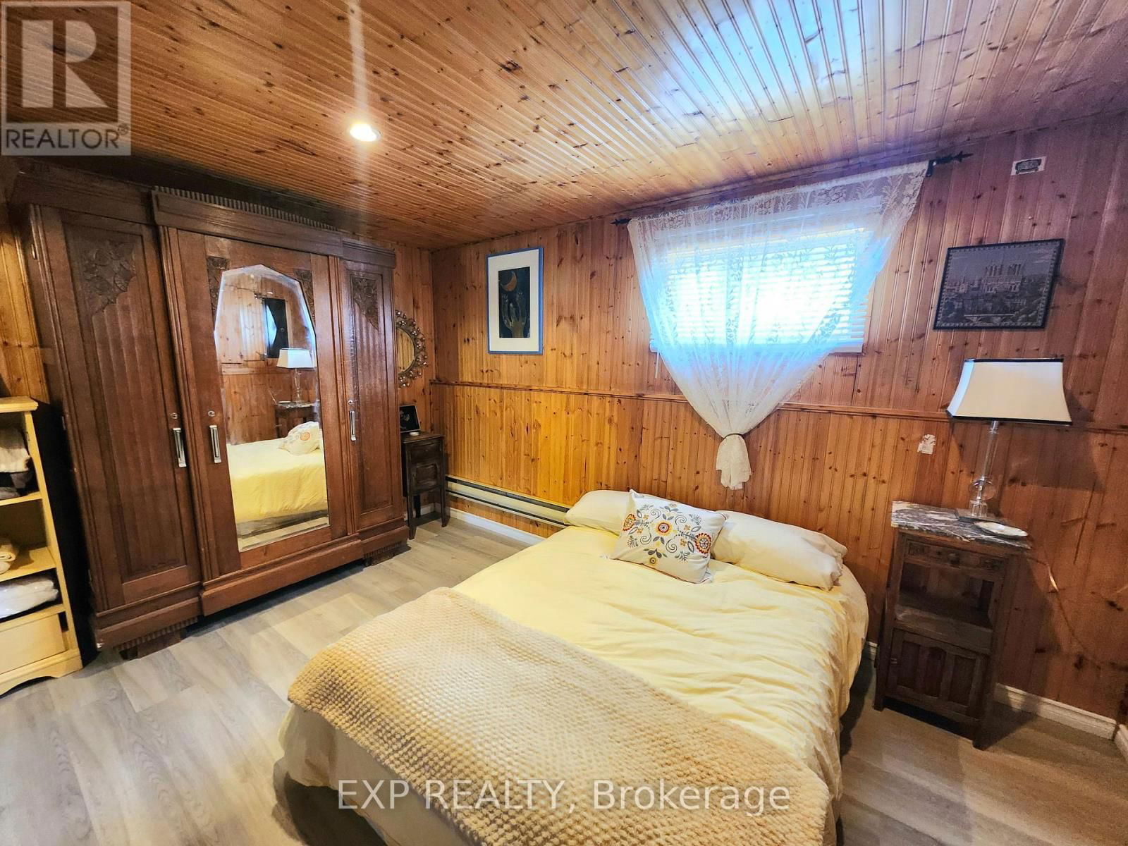 4020 GLEN SMAIL ROAD Image 33