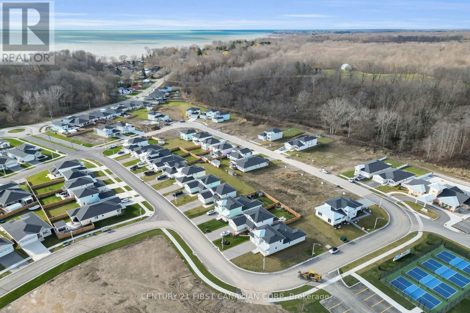 403 BREAKWATER BOULEVARD Image 2