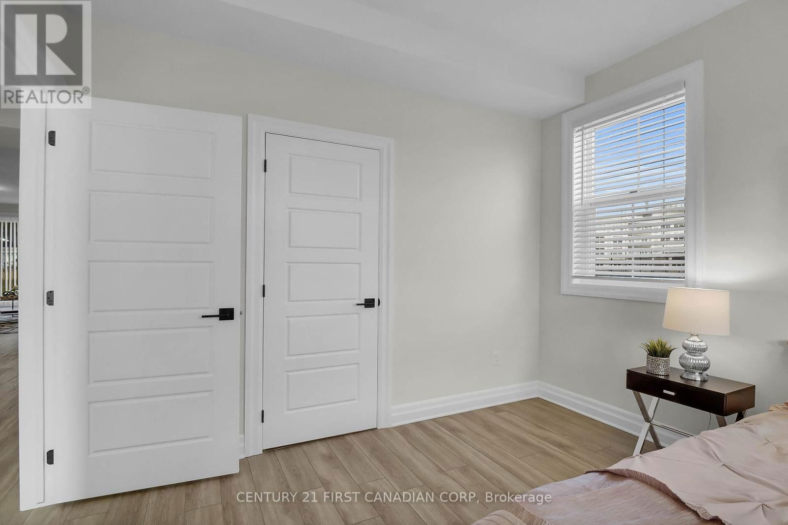 403 BREAKWATER BOULEVARD Image 5