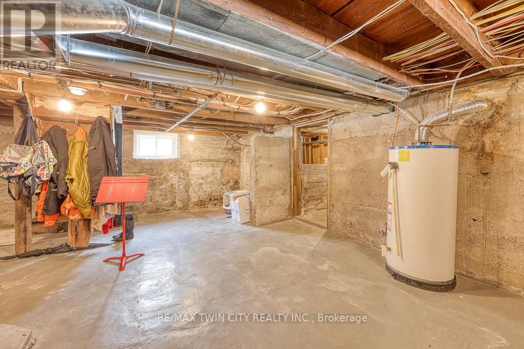395 HOLMES STREET Image 31