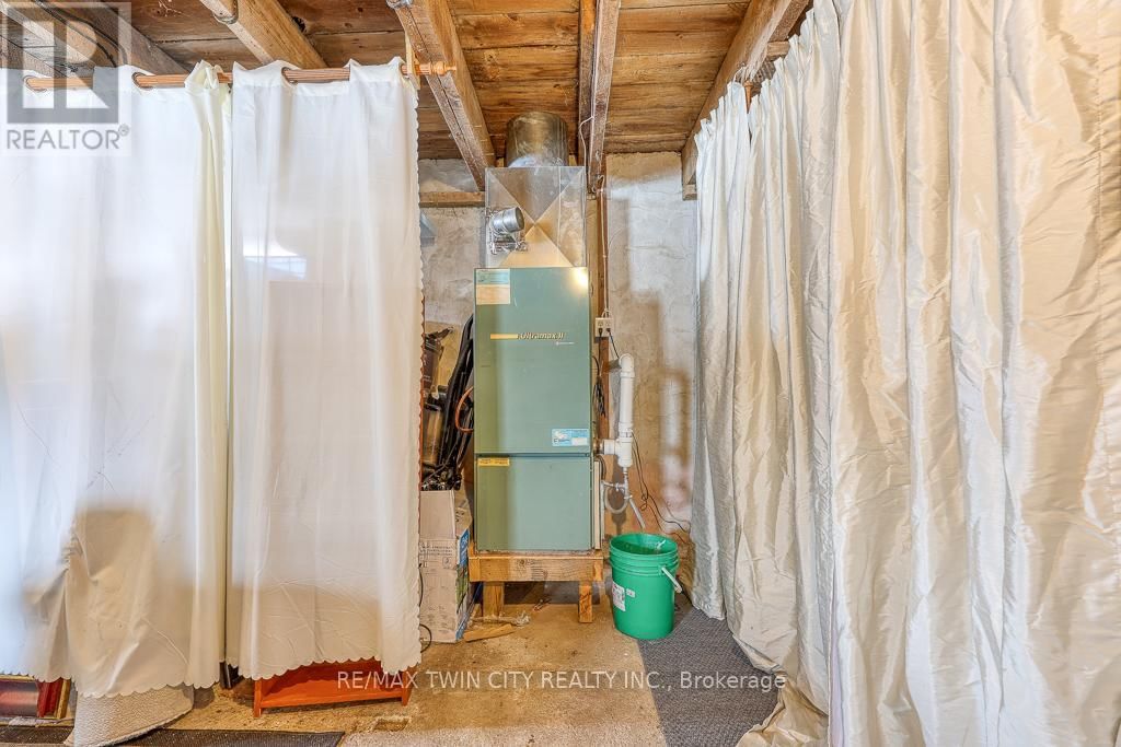395 HOLMES STREET Image 36