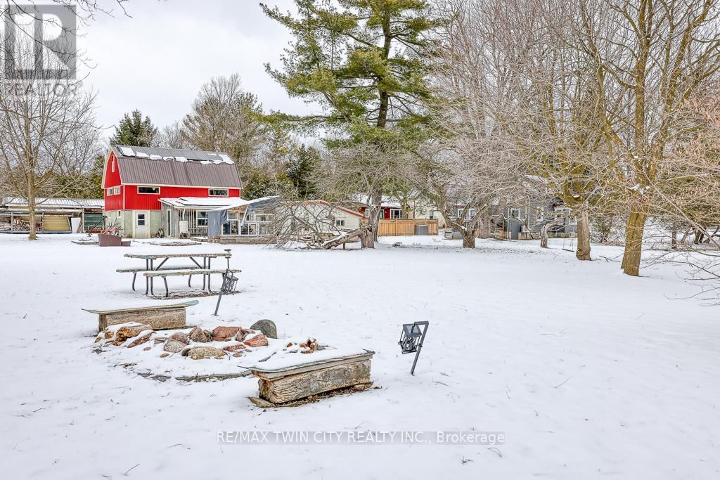 395 HOLMES STREET Image 43